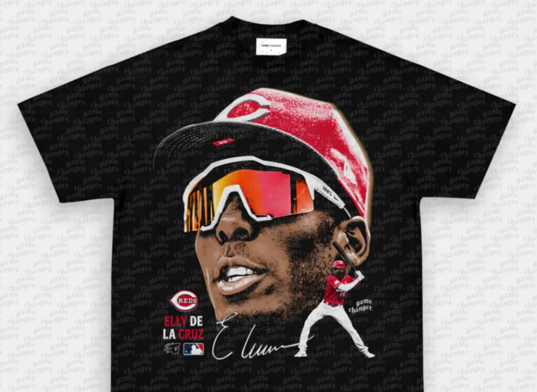 ELLY DE LA CRUZ TEE V2